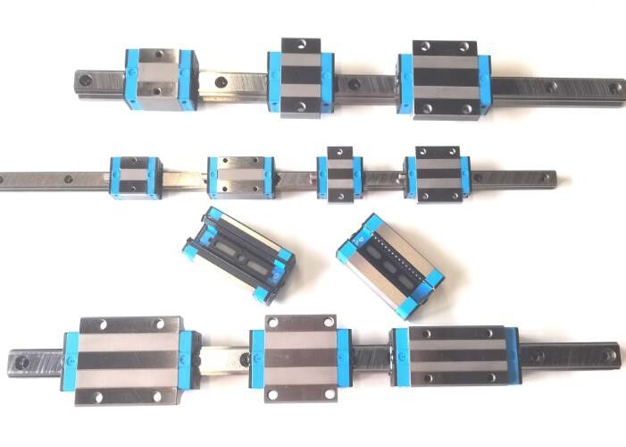 ロックされた、より低いロックされたの上のフランジの球の線形ブロック2.2mm-4.4mmの厚さによってカスタマイズされる長さ
